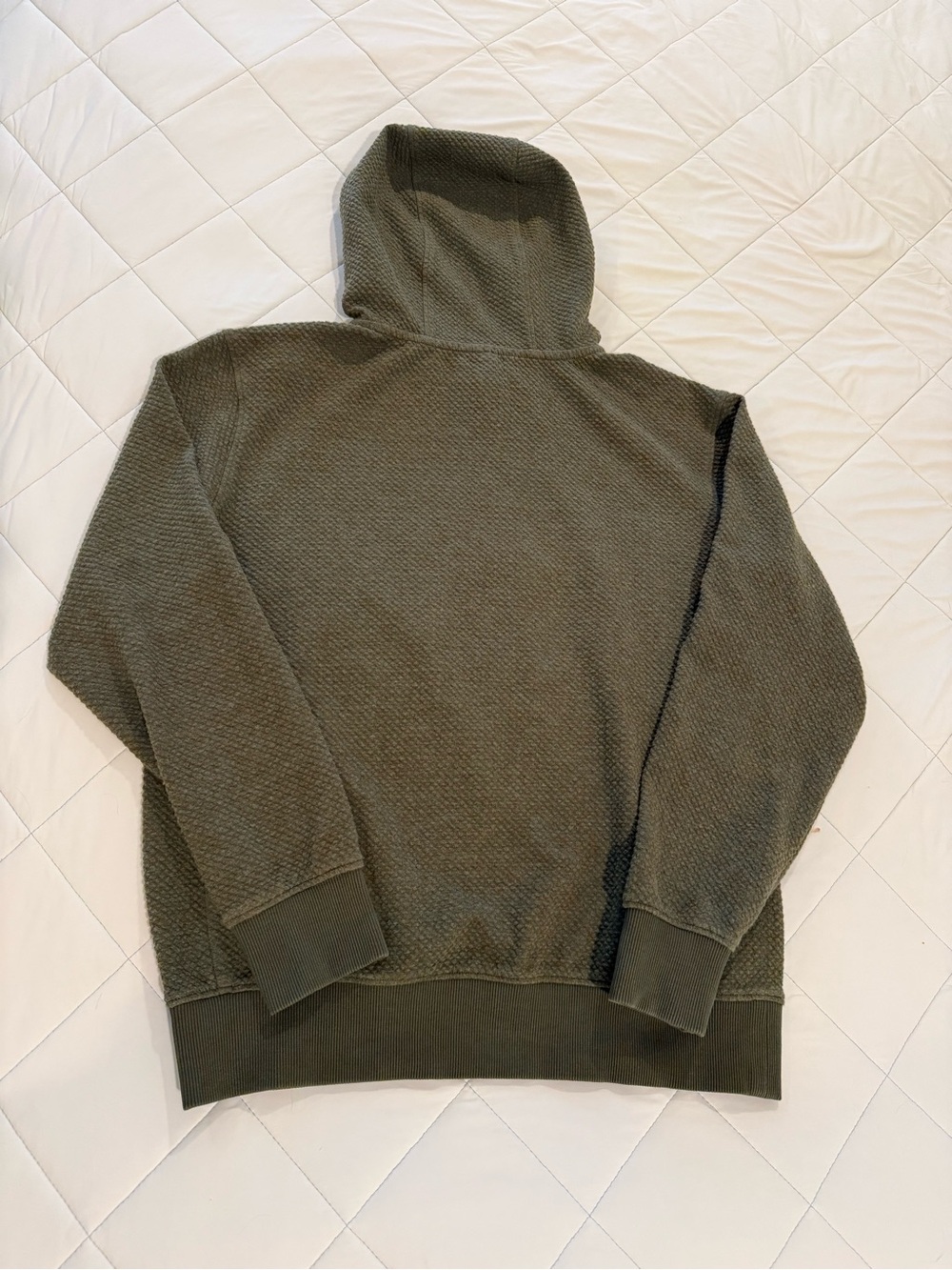 BORN PRIMITIVE Women’s Olive Green Hoodie and Shorts Set - Picture 3 of 11